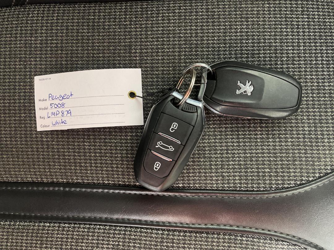 Photo '22' of Peugeot 5008 Photo '22' of Peugeot 5008