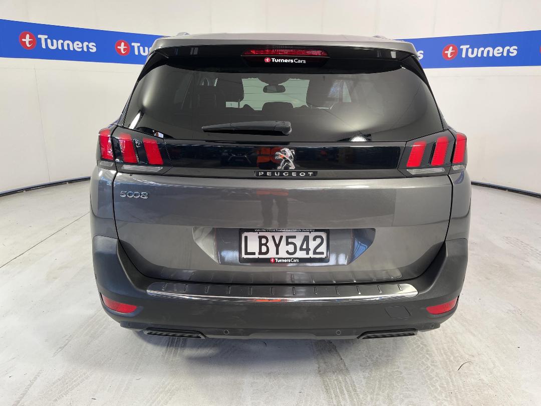 Photo '6' of Peugeot 5008