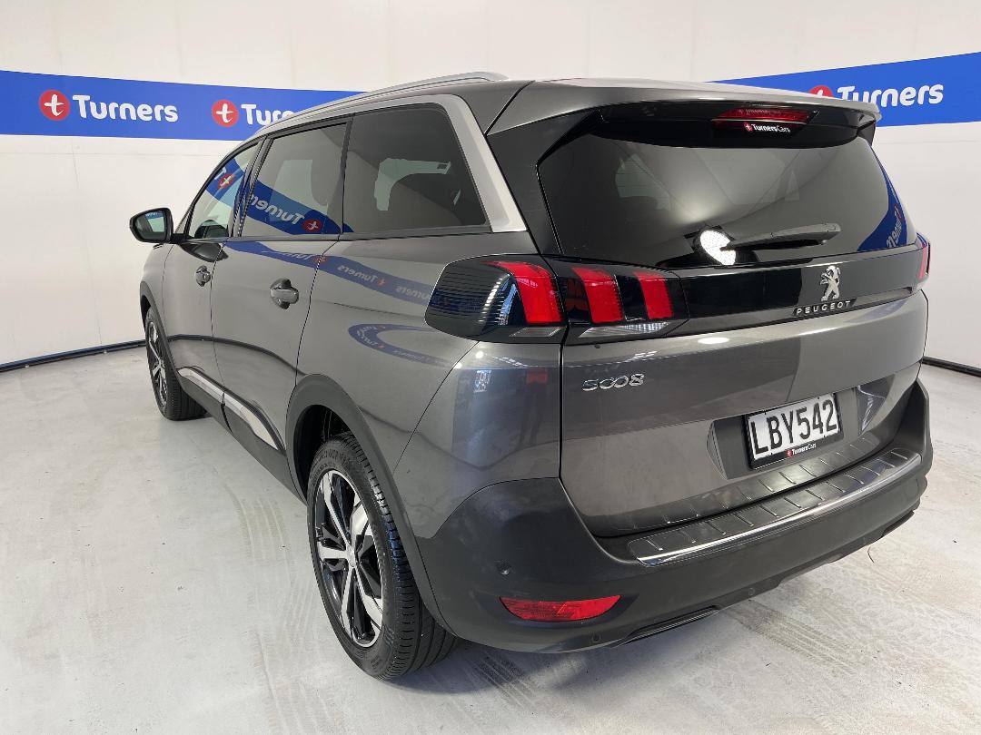 Photo '5' of Peugeot 5008