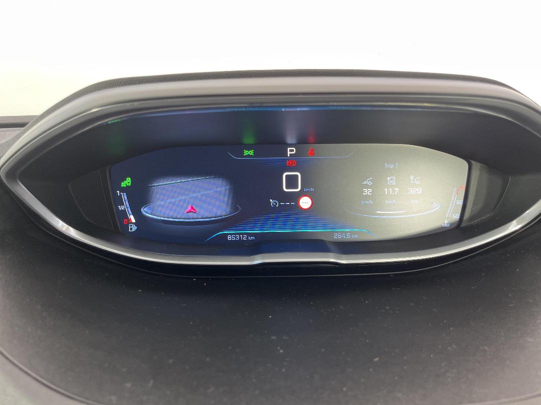 Photo '21' of Peugeot 5008