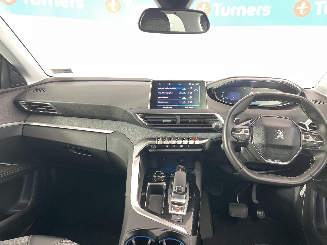 Photo '17' of Peugeot 5008