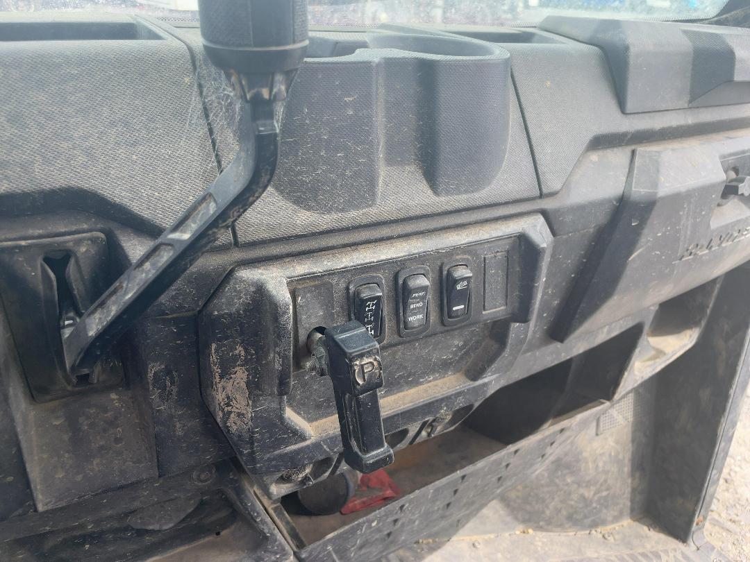 Photo '12' of Polaris Ranger