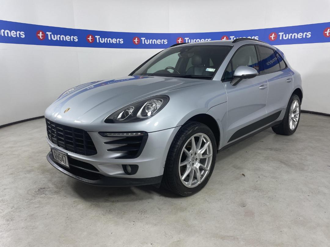 Photo '4' of Porsche Macan Photo '4' of Porsche Macan