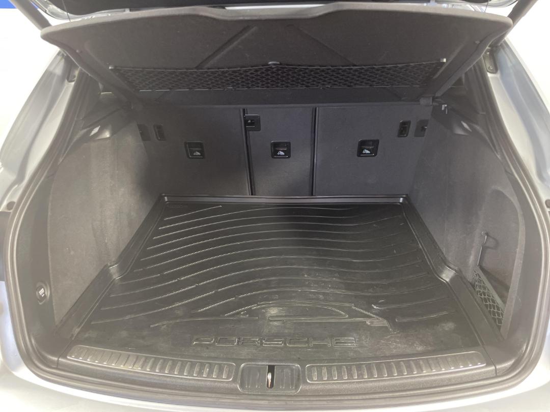Photo '14' of Porsche Macan Photo '14' of Porsche Macan