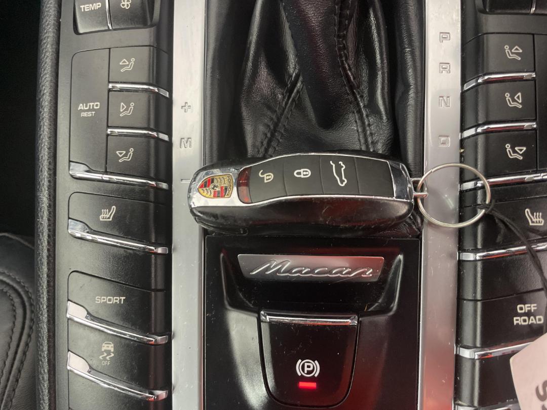 Photo '22' of Porsche Macan Photo '22' of Porsche Macan