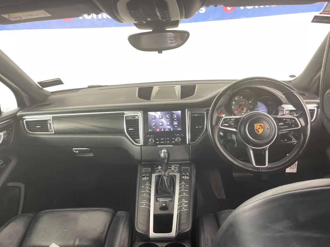 Photo '17' of Porsche Macan Photo '17' of Porsche Macan