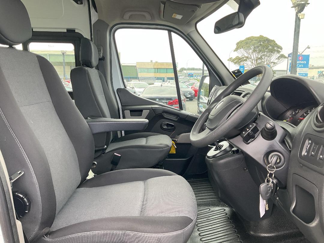 Photo '16' of Renault Master Photo '16' of Renault Master