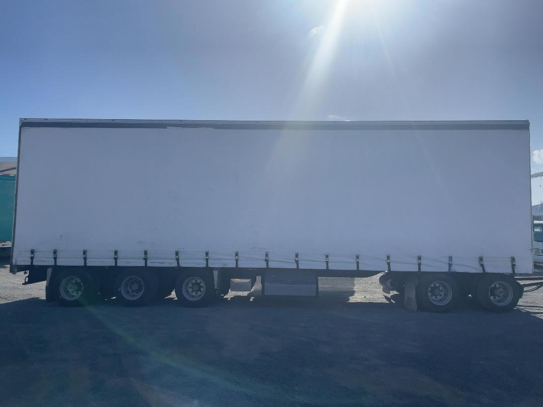 Photo '3' of ROADMASTER FG 5A-11.5 Curtainsider Full