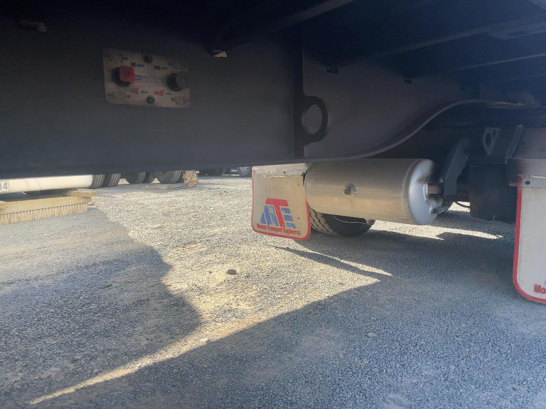 Photo '24' of ROADMASTER FG 5A-11.5 Curtainsider Full