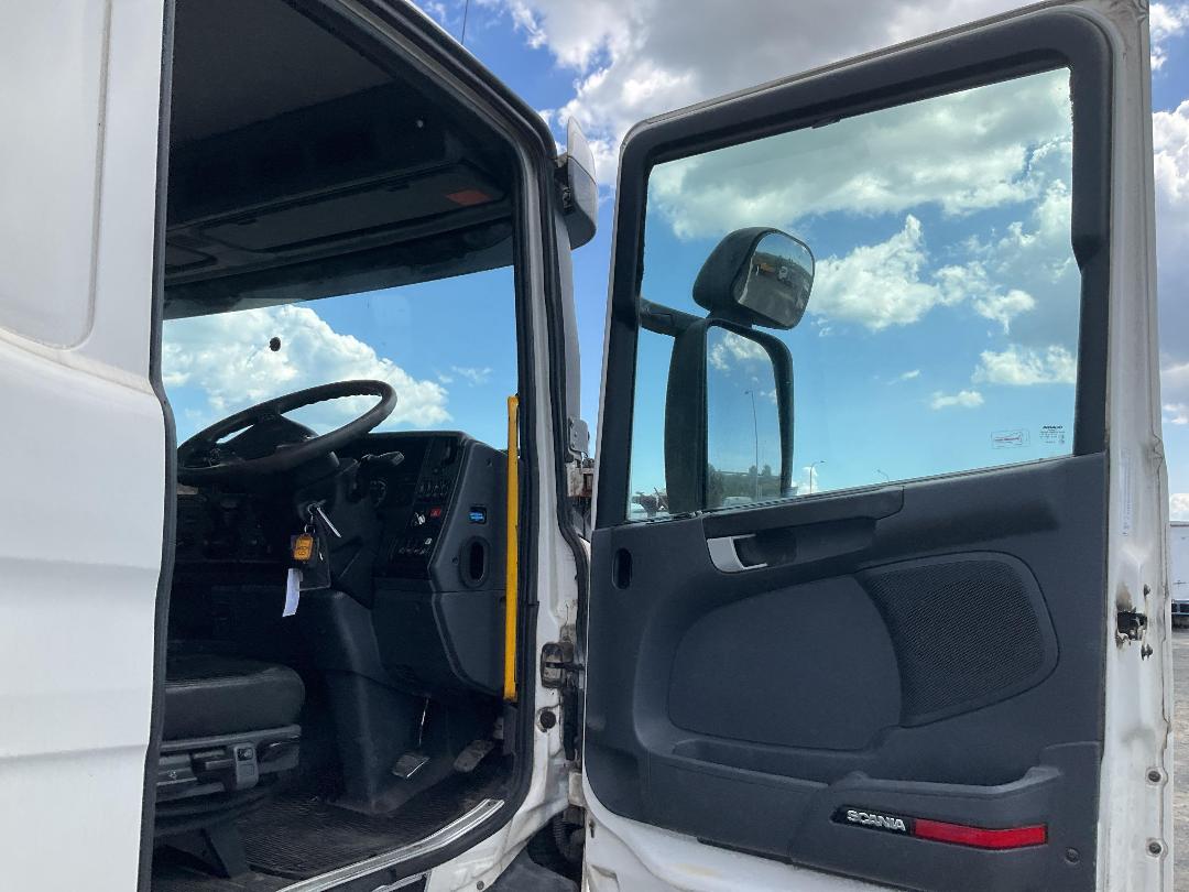 Photo '10' of SCANIA R560 V8 Cab Chassis Photo '10' of SCANIA R560 V8 Cab Chassis