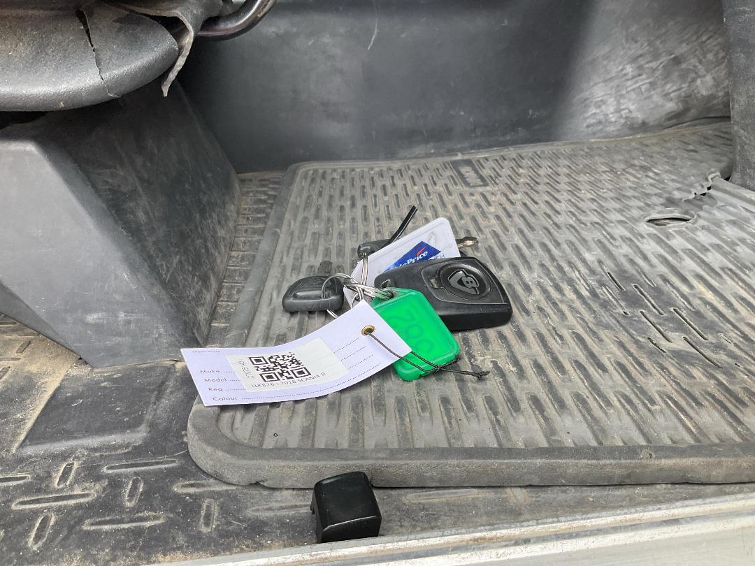 Photo '12' of SCANIA R560 V8 Cab Chassis Photo '12' of SCANIA R560 V8 Cab Chassis