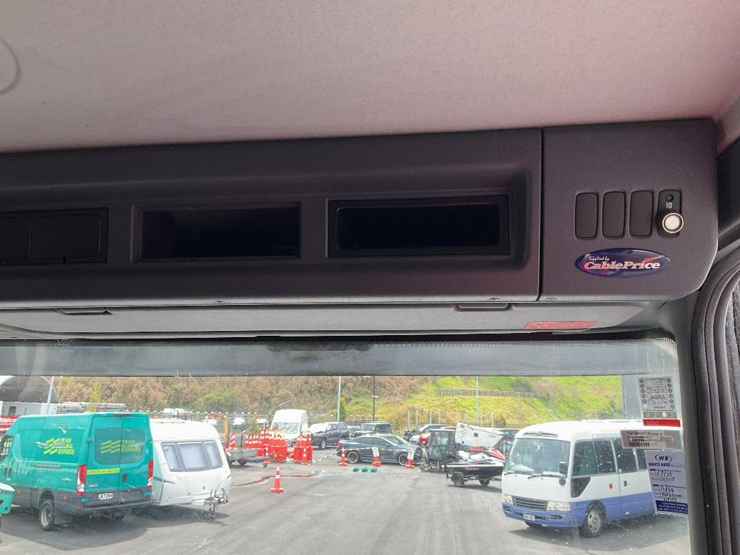 Photo '16' of SCANIA R560 V8 Cab Chassis Photo '16' of SCANIA R560 V8 Cab Chassis