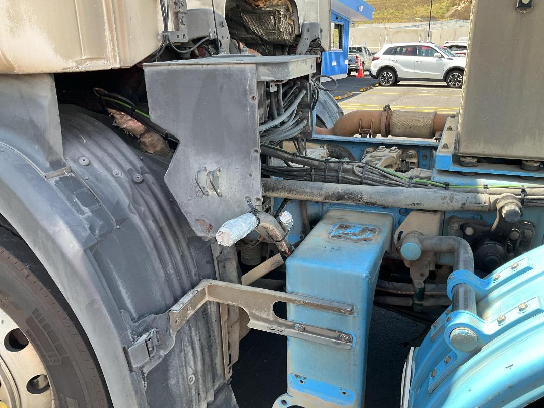 Photo '27' of SCANIA R560 V8 Cab Chassis Photo '27' of SCANIA R560 V8 Cab Chassis