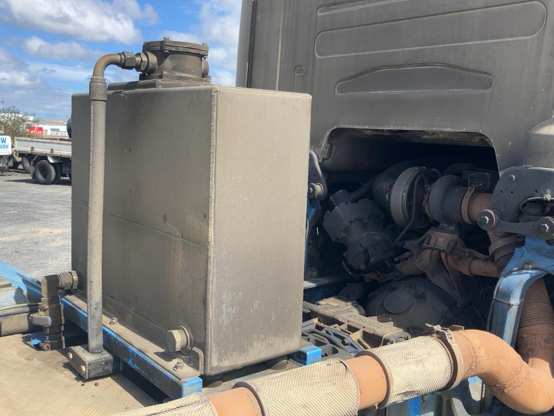 Photo '24' of SCANIA R560 V8 Cab Chassis Photo '24' of SCANIA R560 V8 Cab Chassis