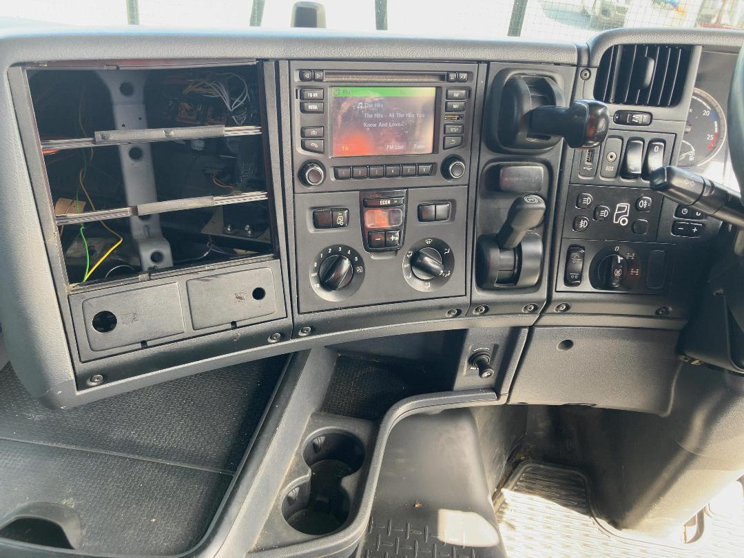 Photo '15' of SCANIA R560 V8 Tanker