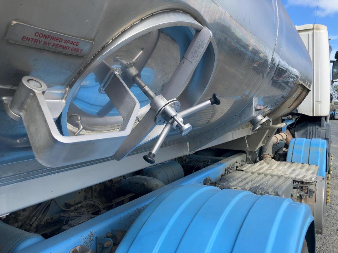 Photo '25' of SCANIA R560 V8 Tanker