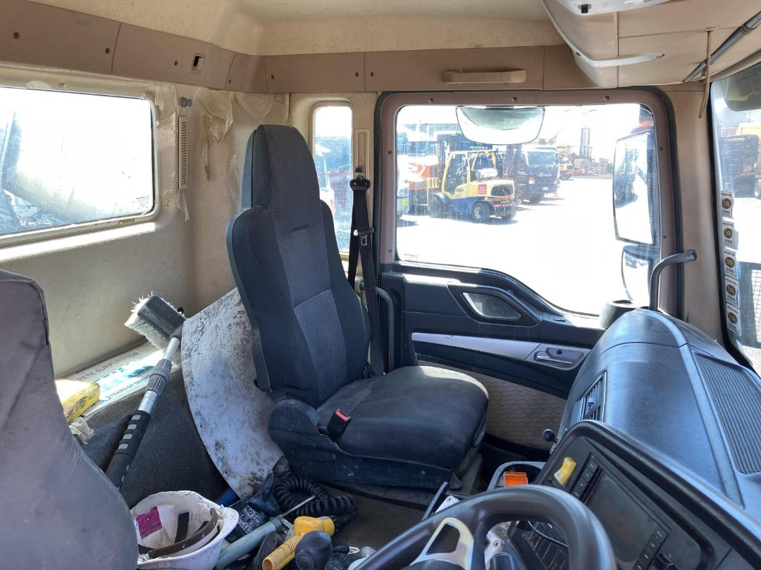 Photo '12' of Sinotruk T5G 330 Concrete Mixer Truck Photo '12' of Sinotruk T5G 330 Concrete Mixer Truck