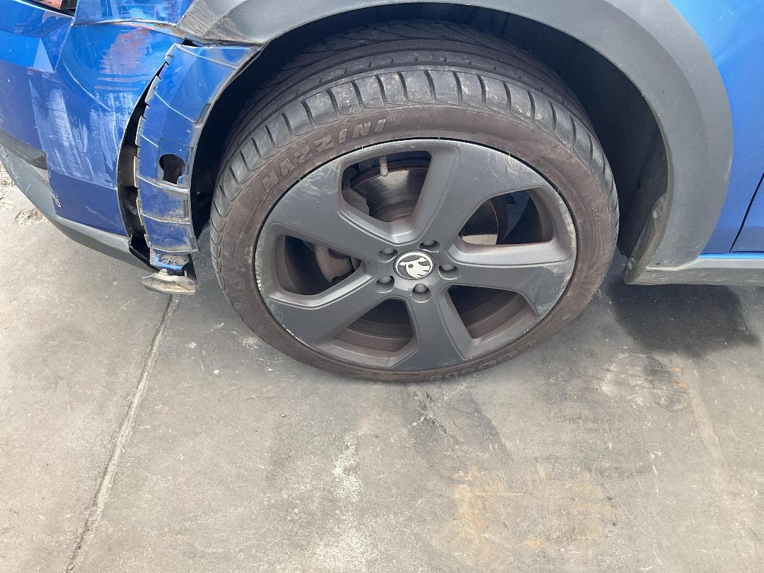 Photo '6' of Skoda Octavia Scout TDI 110KW 7DSG