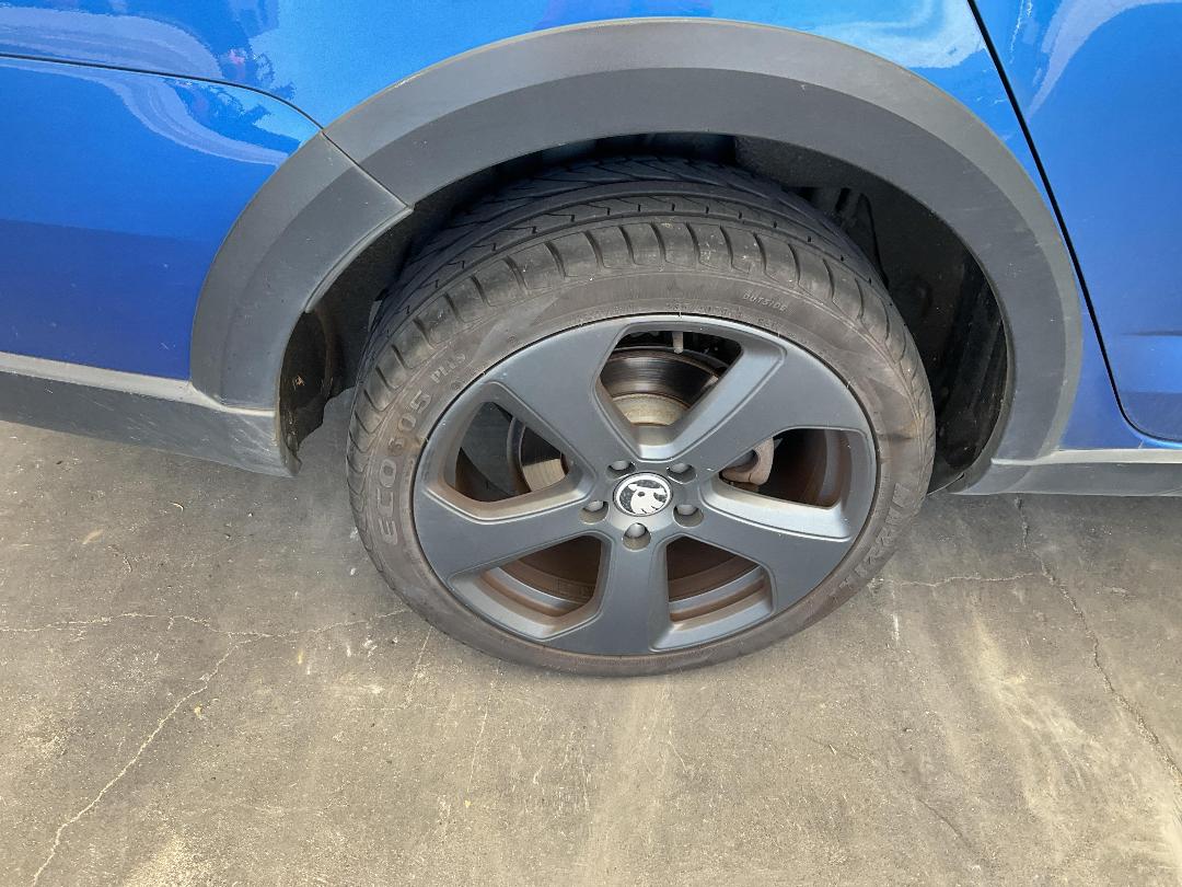 Photo '12' of Skoda Octavia Scout TDI 110KW 7DSG