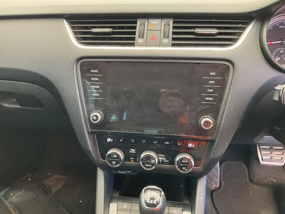 Photo '18' of Skoda Octavia Scout TDI 110KW 7DSG