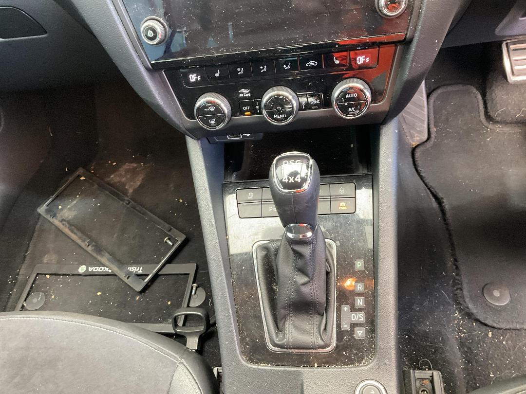 Photo '19' of Skoda Octavia Scout TDI 110KW 7DSG