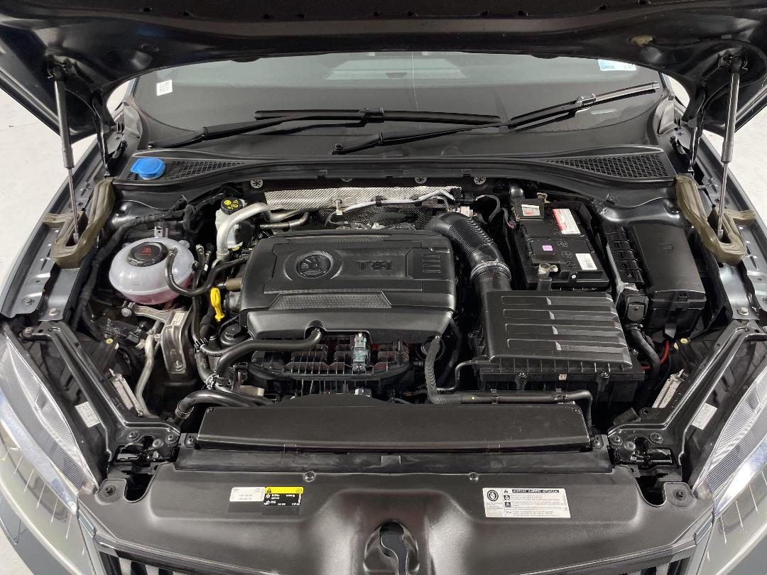 Photo '13' of Skoda Superb Photo '13' of Skoda Superb