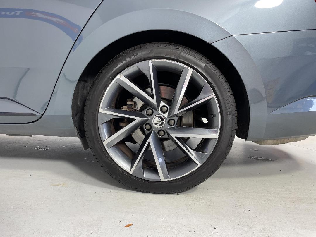 Photo '11' of Skoda Superb Photo '11' of Skoda Superb