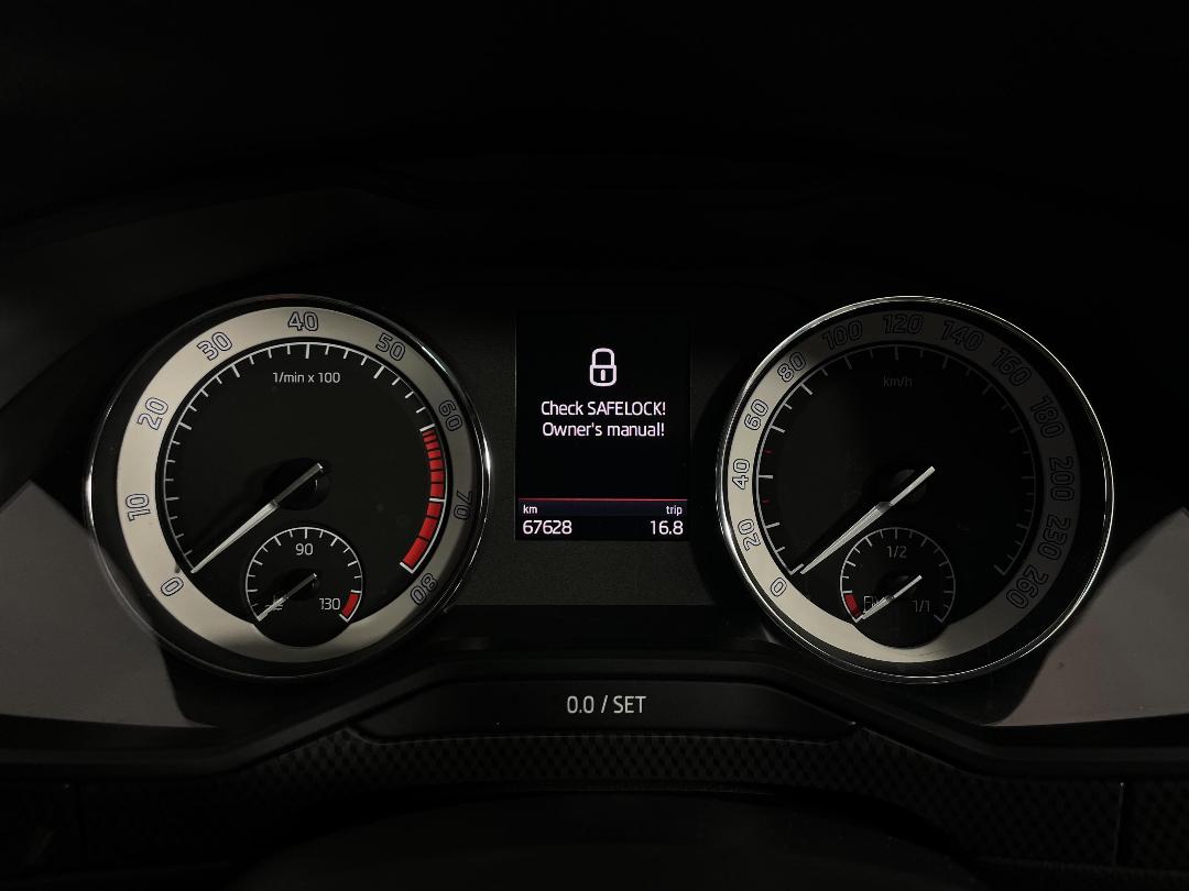 Photo '21' of Skoda Superb Photo '21' of Skoda Superb