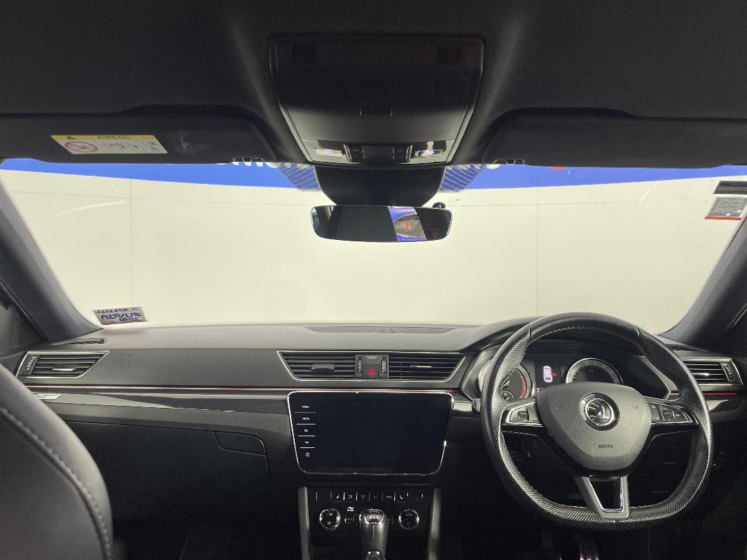 Photo '17' of Skoda Superb Photo '17' of Skoda Superb