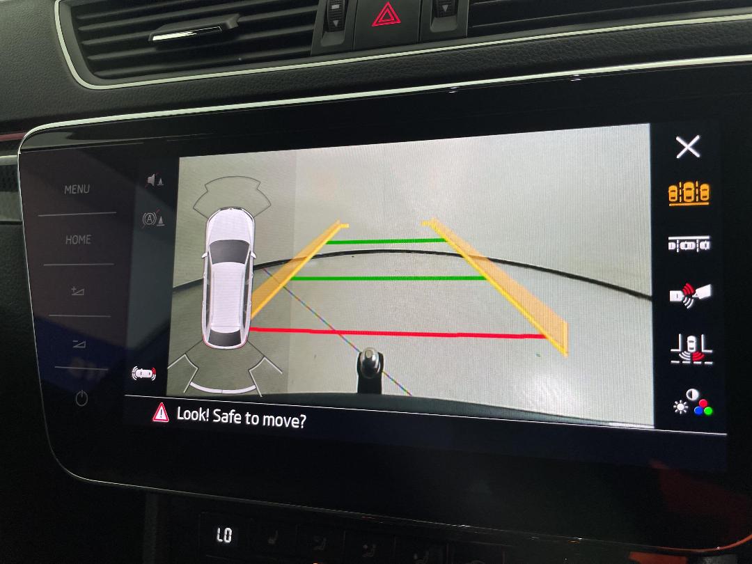 Photo '24' of Skoda Superb Photo '24' of Skoda Superb