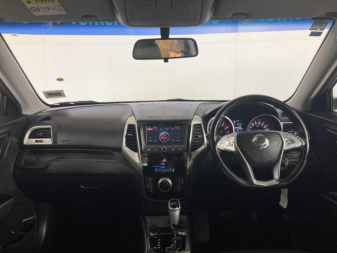 Photo '17' of Ssangyong Tivoli Photo '17' of Ssangyong Tivoli