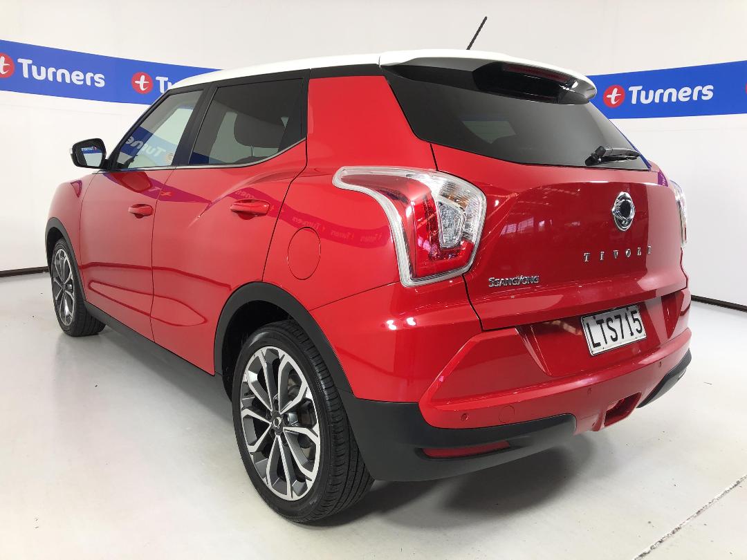 Photo '5' of Ssangyong Tivoli Photo '5' of Ssangyong Tivoli