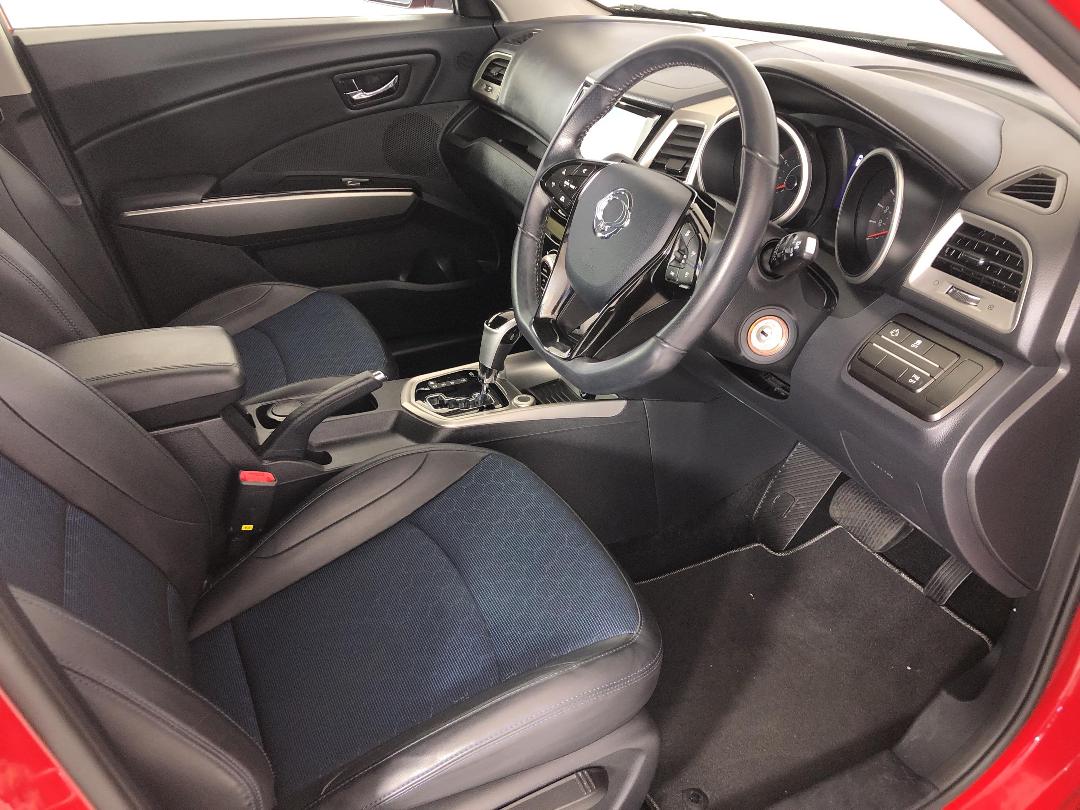 Photo '16' of Ssangyong Tivoli Photo '16' of Ssangyong Tivoli