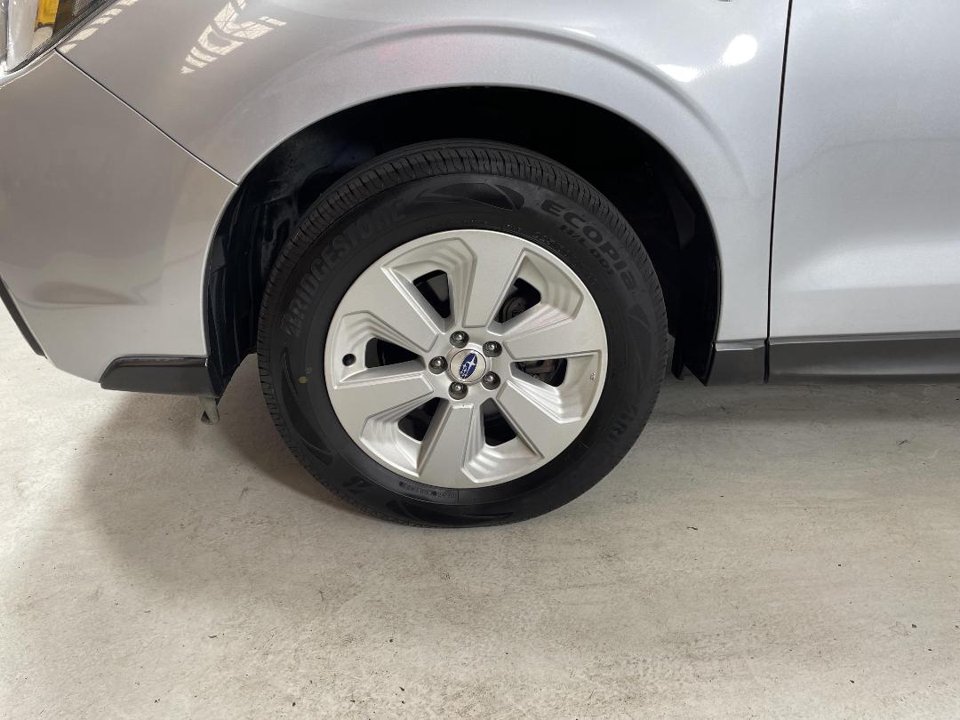 Photo '10' of Subaru Forester