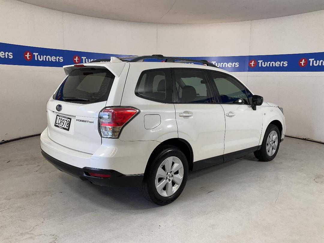 Photo '7' of Subaru Forester