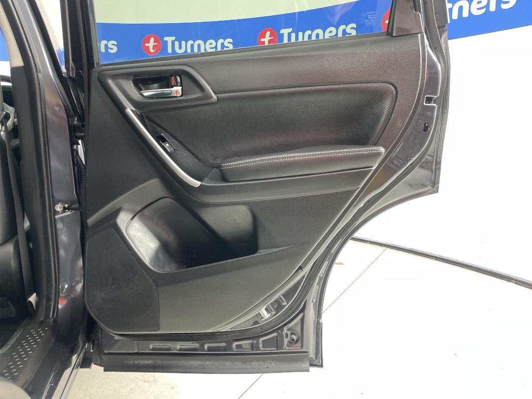 Photo '19' of Subaru Forester