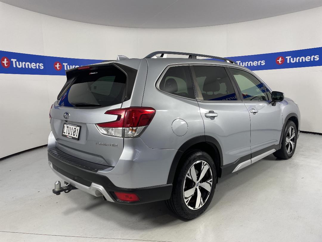 Photo '7' of Subaru Forester