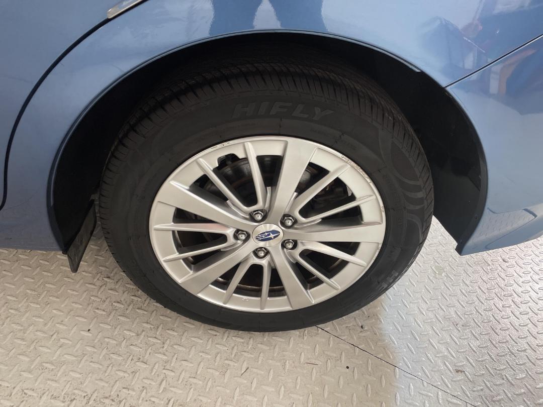 Photo '11' of Subaru Impreza Photo '11' of Subaru Impreza