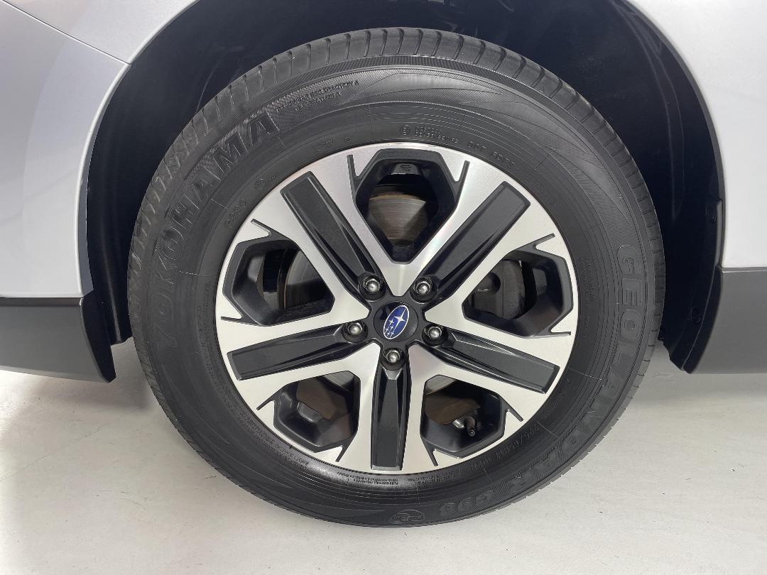 Photo '10' of Subaru Outback Photo '10' of Subaru Outback