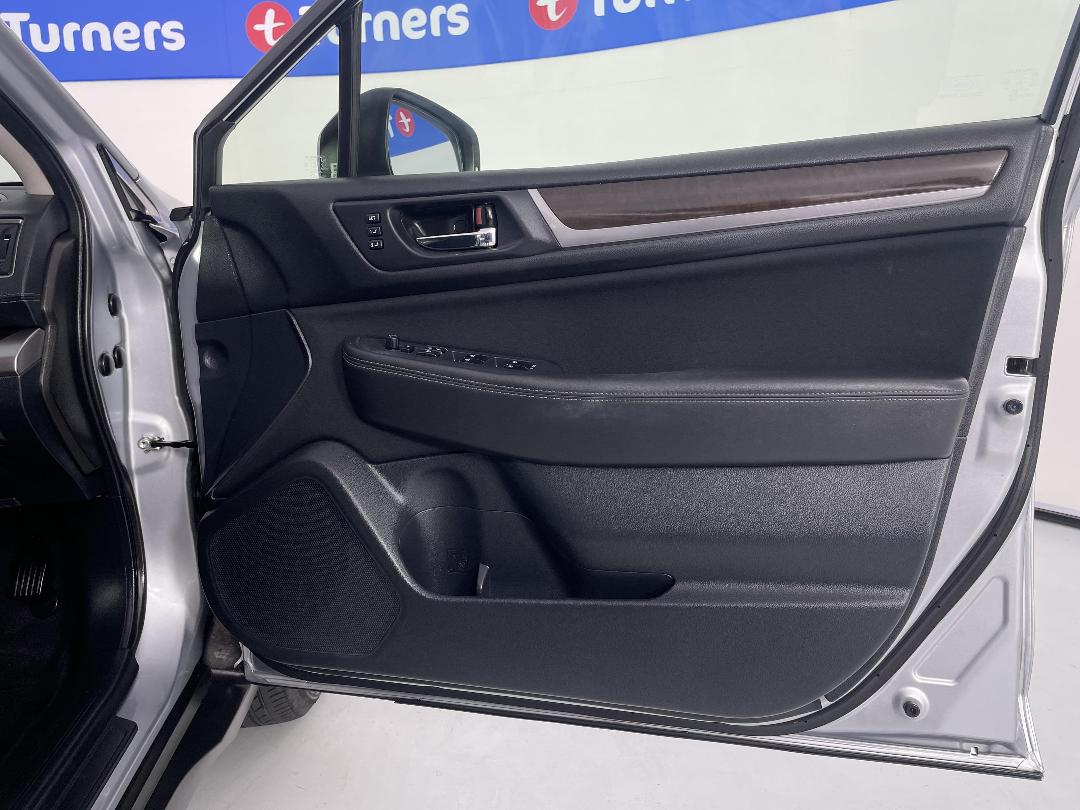 Photo '15' of Subaru Outback Photo '15' of Subaru Outback