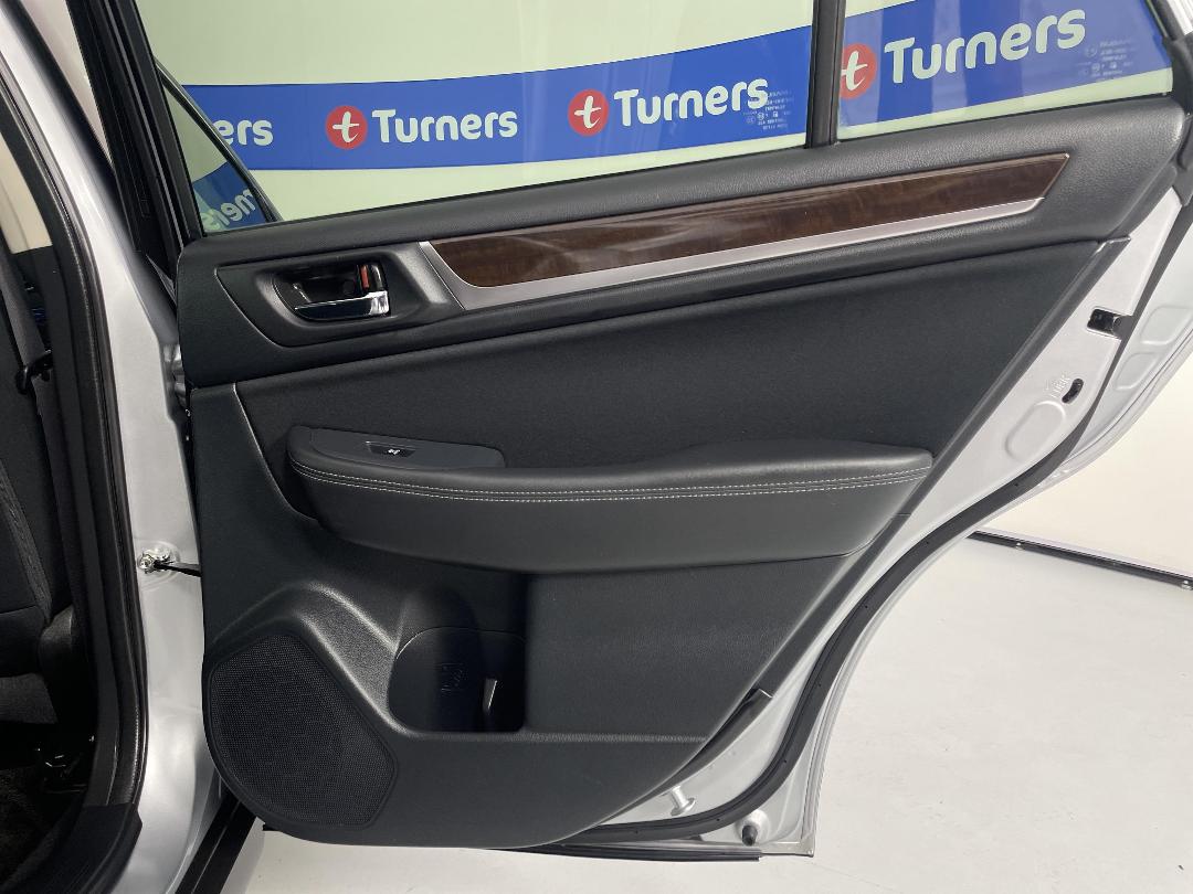 Photo '19' of Subaru Outback Photo '19' of Subaru Outback