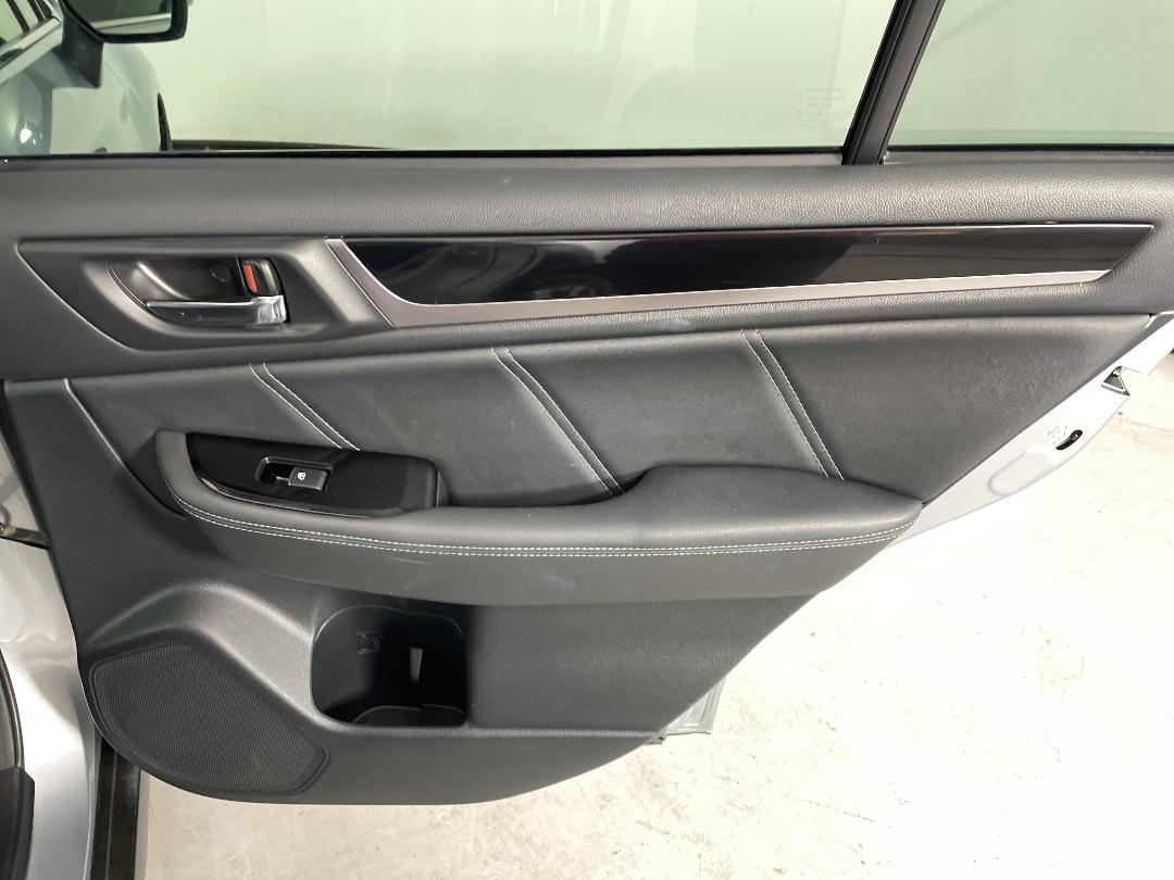 Photo '19' of Subaru Outback Photo '19' of Subaru Outback