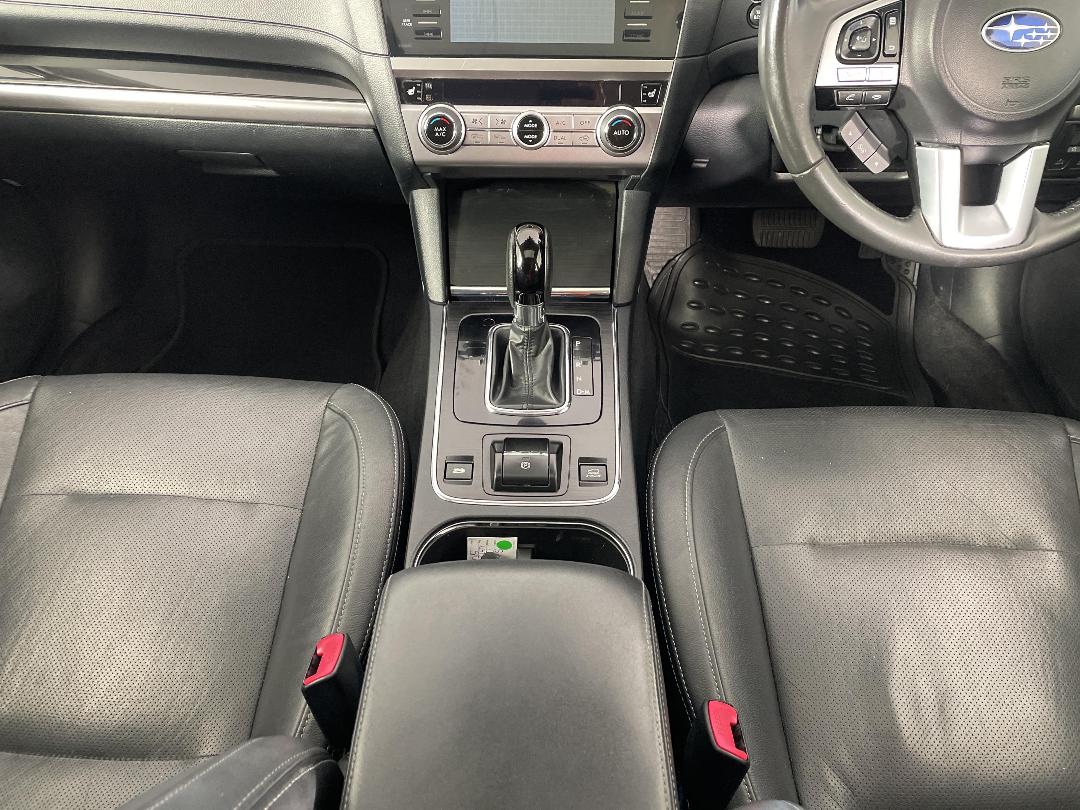 Photo '18' of Subaru Outback Photo '18' of Subaru Outback