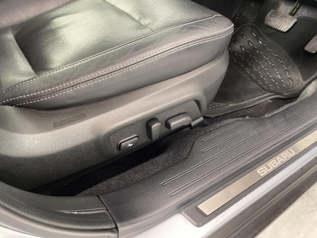 Photo '27' of Subaru Outback Photo '27' of Subaru Outback