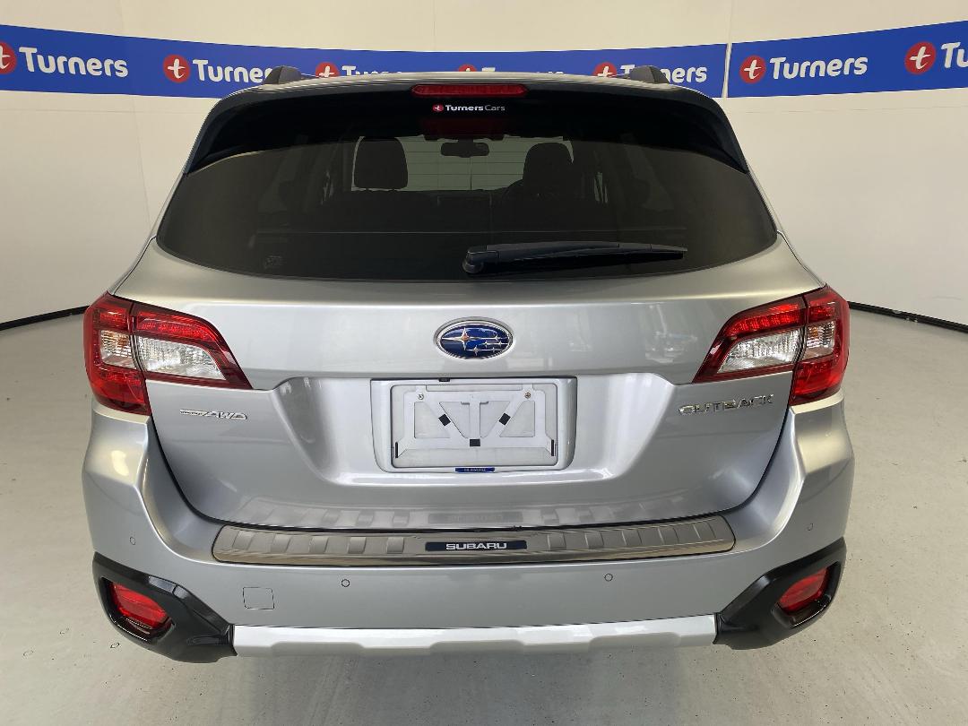 Photo '6' of Subaru Outback Photo '6' of Subaru Outback