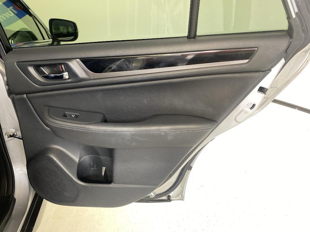 Photo '19' of Subaru Outback Photo '19' of Subaru Outback