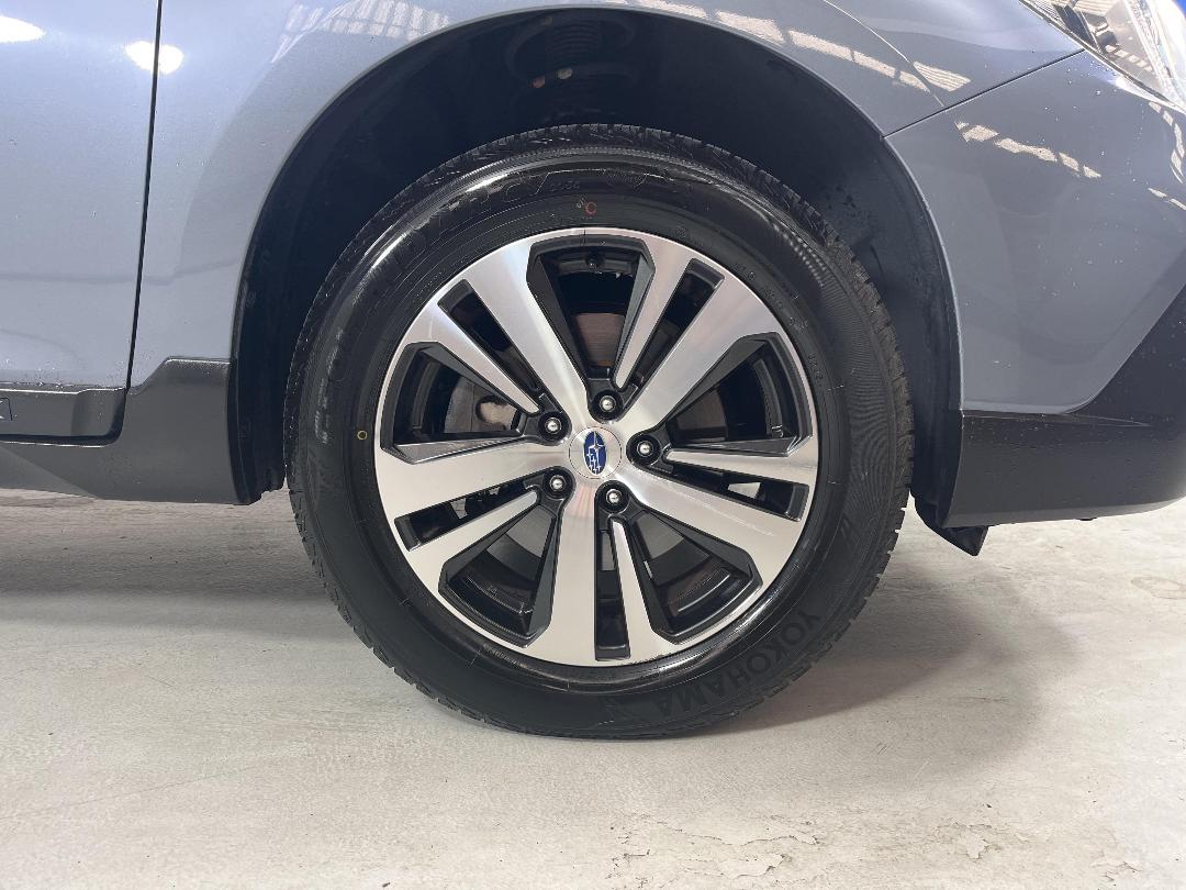 Photo '9' of Subaru Outback