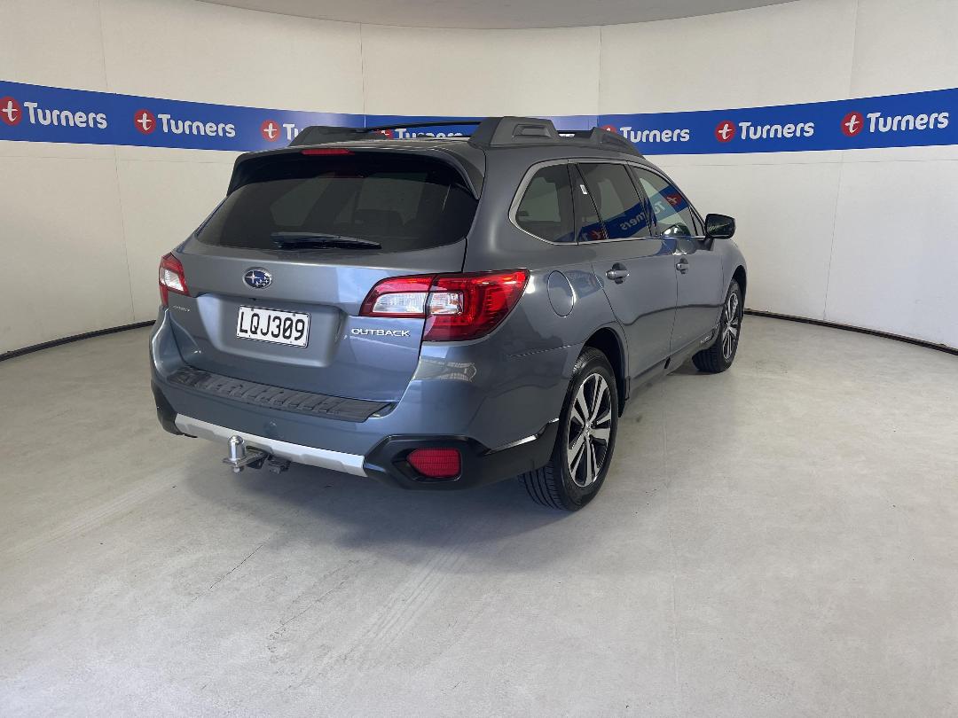 Photo '7' of Subaru Outback