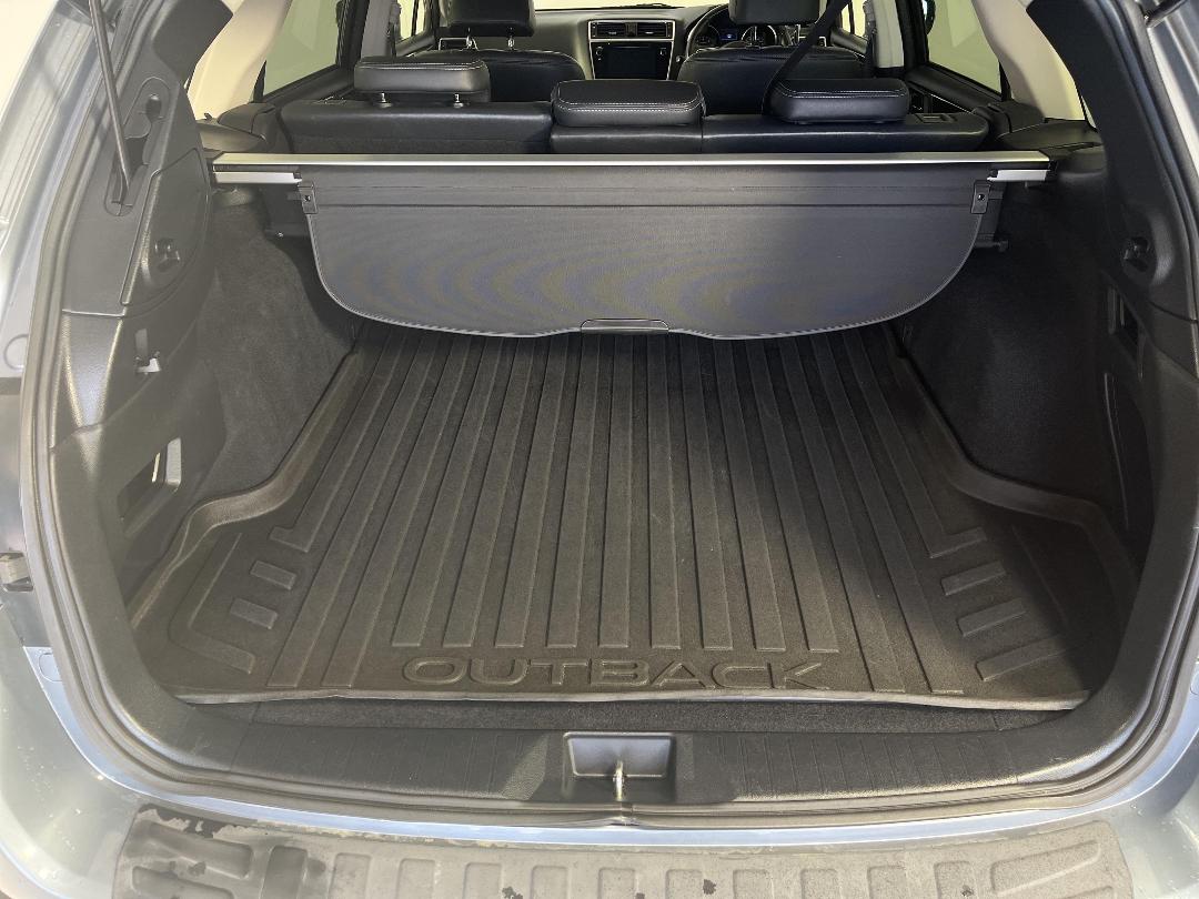 Photo '14' of Subaru Outback