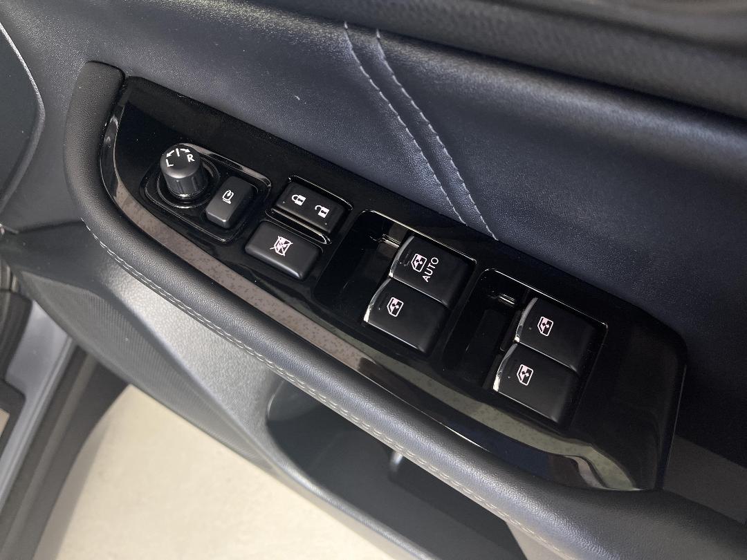 Photo '23' of Subaru Outback